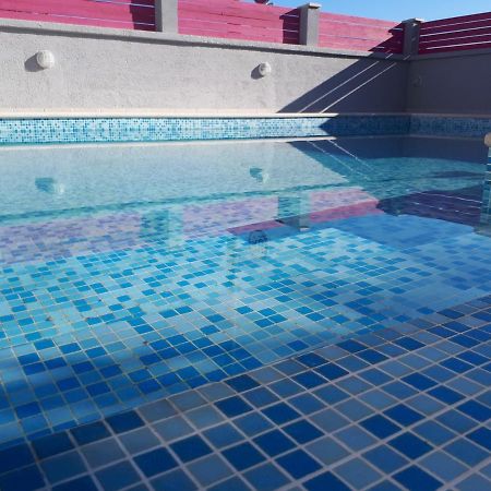 Helles Doppelzimmer Mit Bad, Terrasse Und Pool, Seperater Eingang, Liznjan, Istrien Exterior photo
